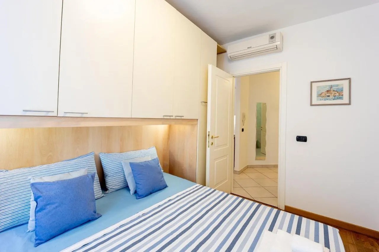 Condominium Volta Holiday Flat Санремо 0*,